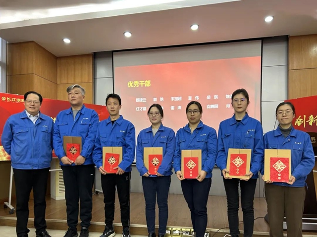 長江塗料：以進促穩 聚力增長