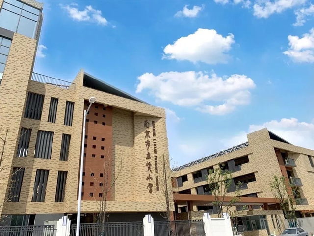 久諾助力南京立賢小學項目建設美麗(li) 校園，打造綠色健康成長搖籃！