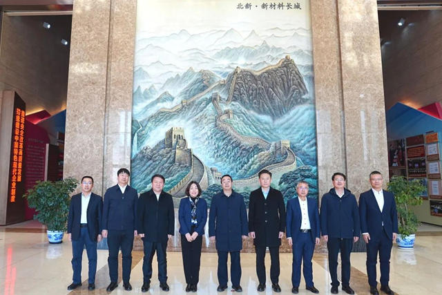涿州市委書(shu) 記蔡煒華一行到北新建材參觀考察
