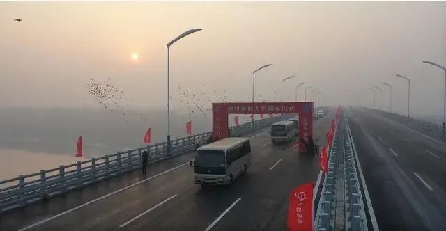 拓耕不止，長江塗料再添濱州黃河大橋新績