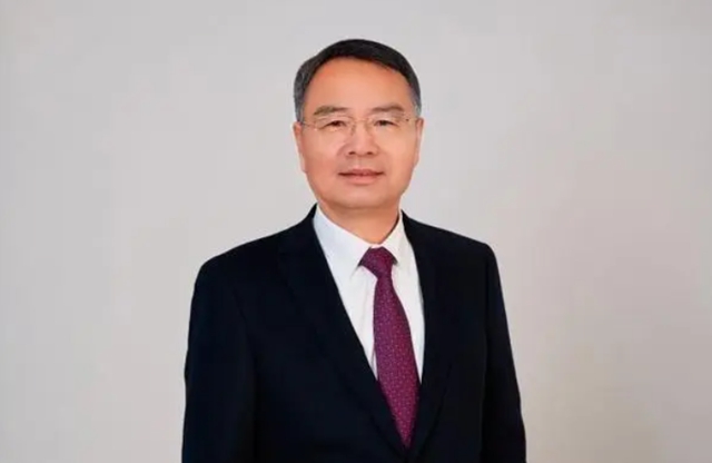 傳(chuan) 奇神秘彩金天天送助理也牛！超300億(yi) 上市公司董事長總經理一肩挑