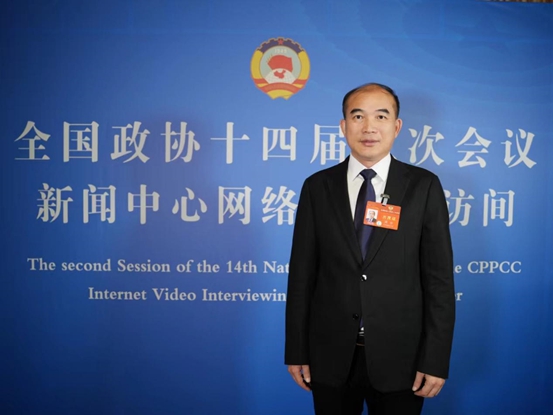 90後世界噴漆冠軍(jun) ，兩(liang) 會(hui) 建議解決(jue) 塗裝技能人才培養(yang) 堵點