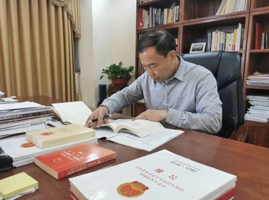 90後世界噴漆冠軍(jun) ，兩(liang) 會(hui) 建議解決(jue) 塗裝技能人才培養(yang) 堵點