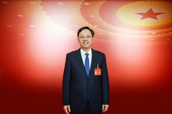 90後世界噴漆冠軍(jun) ，兩(liang) 會(hui) 建議解決(jue) 塗裝技能人才培養(yang) 堵點