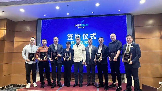 千億(yi) 大市場再添利器！這家塗企對建築翻新出手了