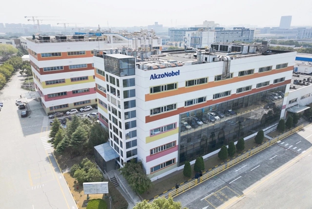 阿克蘇諾貝爾中國引入高通量塗料測試機器人