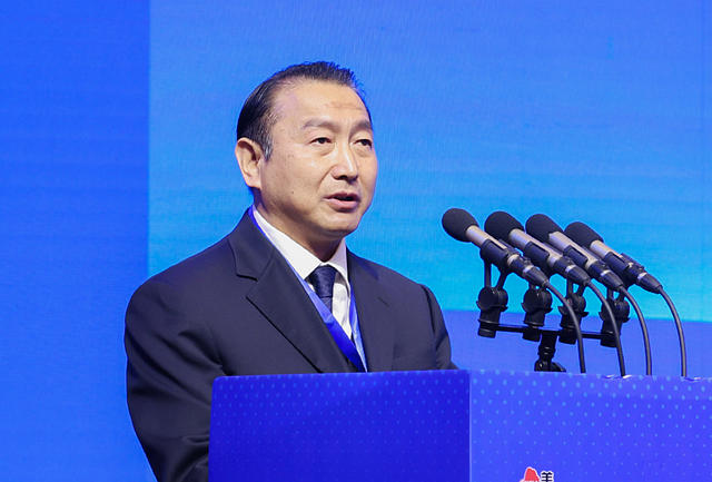 劉國正：建設塗料行業(ye) 固體(ti) 廢物循環利用體(ti) 係，實現行業(ye) 綠色低碳高質量發展