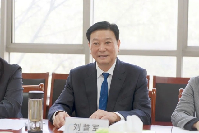中國建築防水協會(hui) 一行到訪中國塗料工業(ye) 協會(hui) 