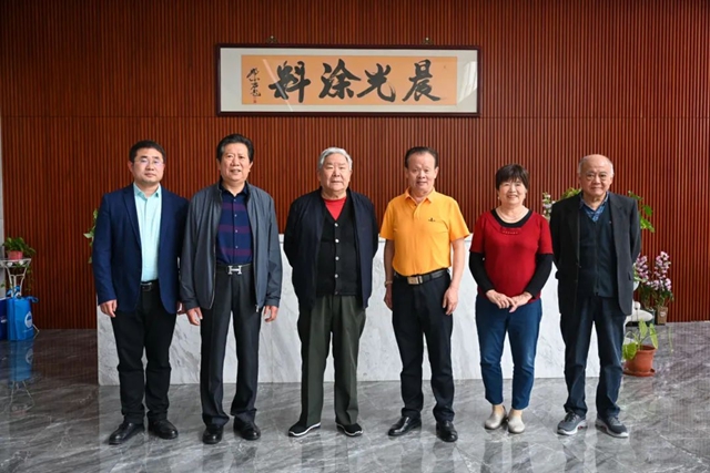 塗料行業(ye) 領導一行蒞臨(lin) 晨光參觀指導