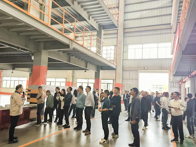攜手亞(ya) 士，共贏未來！亞(ya) 士塗保防一體(ti) 化研討中國行（重慶站）圓滿舉(ju) 行