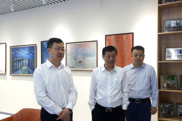 ​中國建材股份總裁魏如山調研北新嘉寶莉