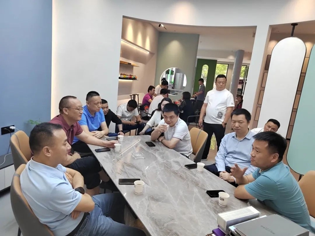 到前線，到基層|美塗士高管團隊赴湖南市場現場辦公