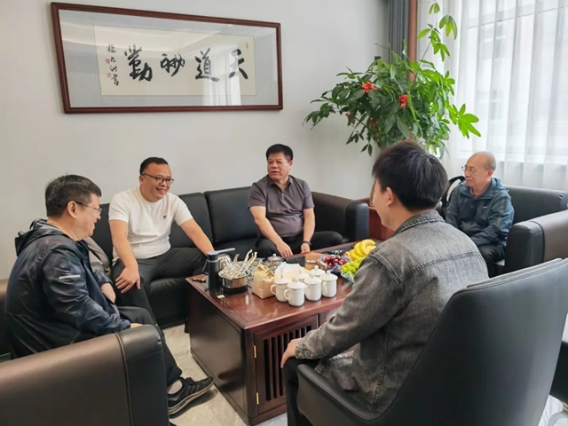 攜手並進向“陽”而行——河北晨陽工貿集團到訪遼寧海城廣源