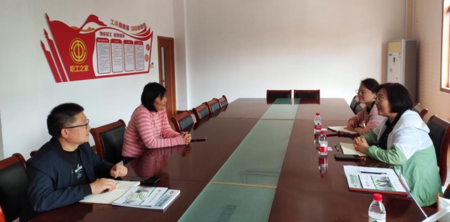 傾(qing) 聽企業(ye) 呼聲  共謀發展良策 ——寧波塗協走訪寧波永順精細化工有限公司
