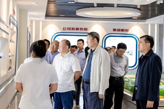 省政協黨(dang) 組副書(shu) 記、副主席陳俊卿到廣源開展提案工作調研
