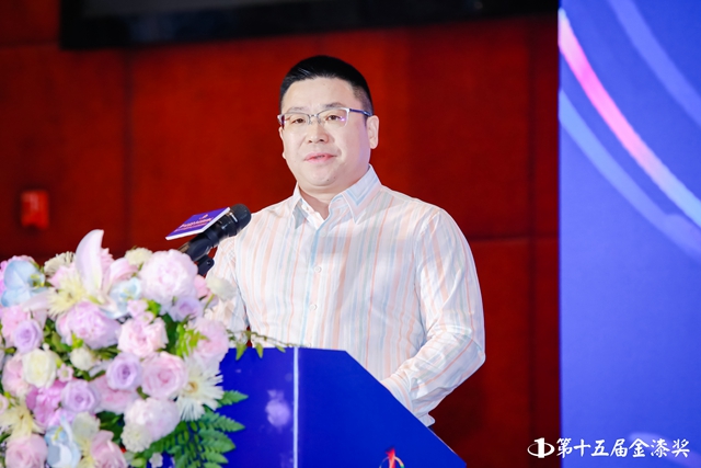 李甫年：向高上新 發奮“塗”強——2024中國塗料企業(ye) 經銷商峰會(hui) 致辭