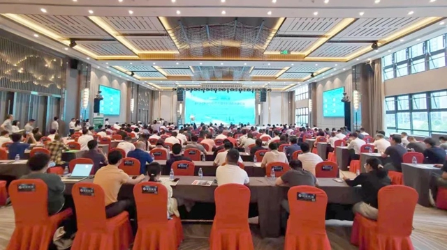 綠色賦能，共繪未來！展辰新材閃耀亮相“2024環境友好型木器塗料塗裝高峰論壇”！
