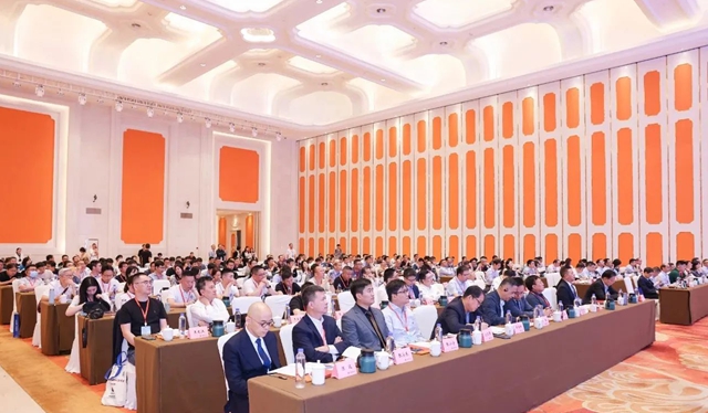 2024年第五屆防水行業(ye) 大會(hui) 盛大舉(ju) 行，亞(ya) 士載譽而歸！