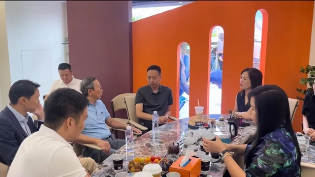 第208家！多位神秘嘉賓蒞臨(lin) 這家紫荊花BCG art藝術塗料色彩體(ti) 驗中心