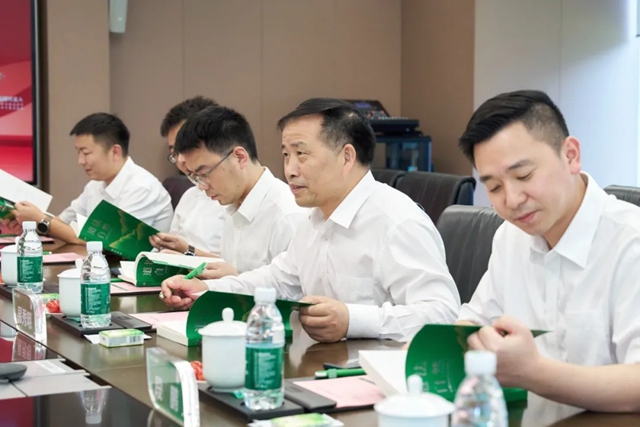 三棵樹工業(ye) 塗料與(yu) 三一重工簽訂戰略合作協議