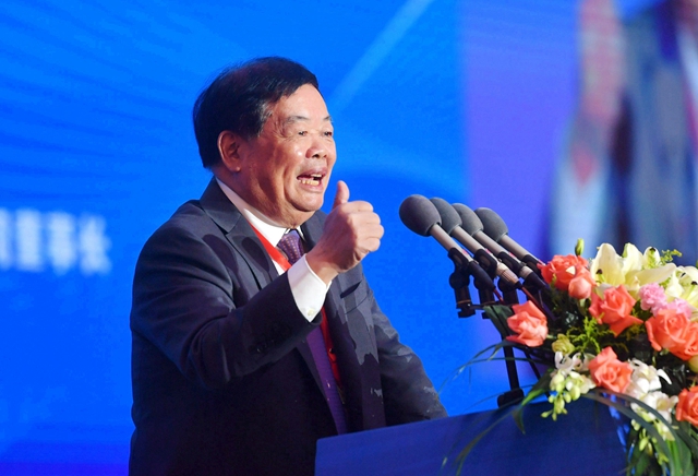 這家塗企中標後，特斯拉與(yu) 其簽單，曹德旺來談合作