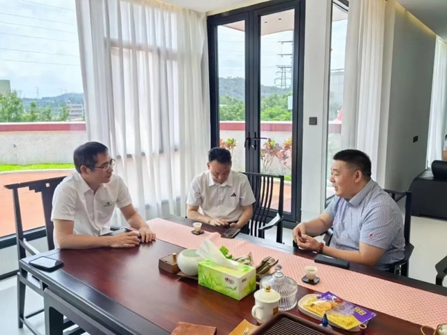 河南正宇建設集團、中建協塗裝與(yu) 修繕委員會(hui) 領導一行蒞臨(lin) 固克參觀交流