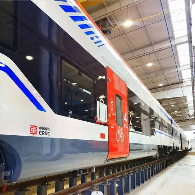 首次進入歐洲！亮克威澤助力匈塞鐵路高速動車組亮相塞爾維亞(ya) 