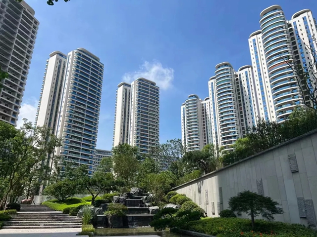 換新更“煥”新，虹潤色彩啟賦未來建築生態