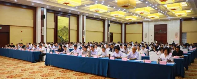 超強重磅！晨光陶瓷水漆：榮獲江蘇省建材行業(ye) 重點推薦產(chan) 品