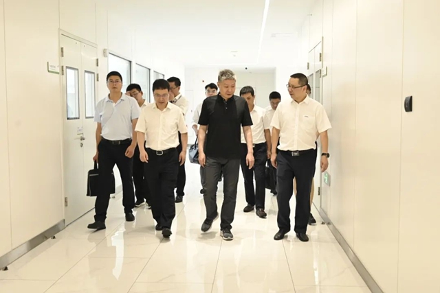 黃岡(gang) 市委常委、副市長榮先國一行蒞臨(lin) 凱倫(lun) 股份交流考察