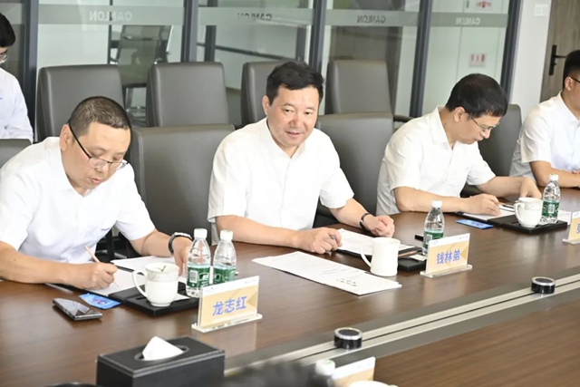 黃岡(gang) 市委常委、副市長榮先國一行蒞臨(lin) 凱倫(lun) 股份交流考察