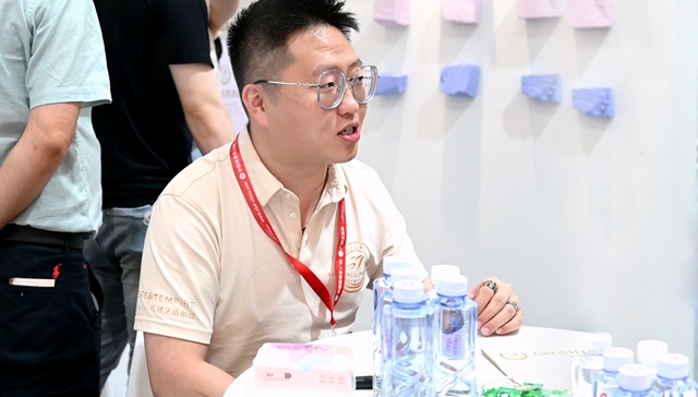 攜手中科院，宏燕打造極簡藝術塗料爆品