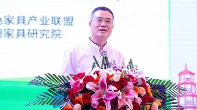 塗墨揚帆 粵行致遠 | 廣塗協成立35周年係列會(hui) 議盛大舉(ju) 行，展辰與(yu) 行業(ye) 精英共謀高質量發展