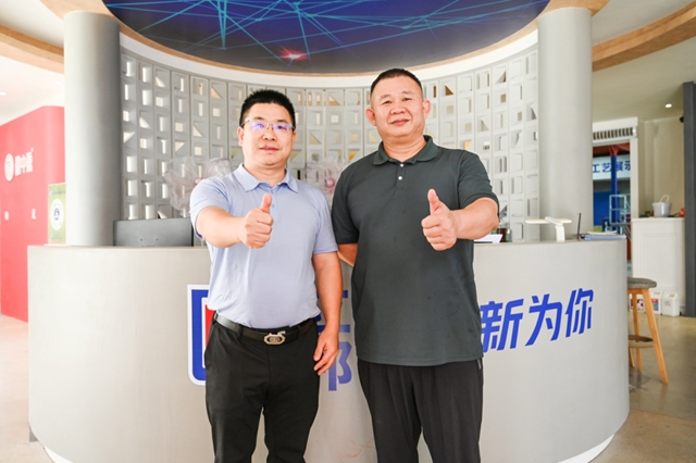 塗料大商李明的“黎明”