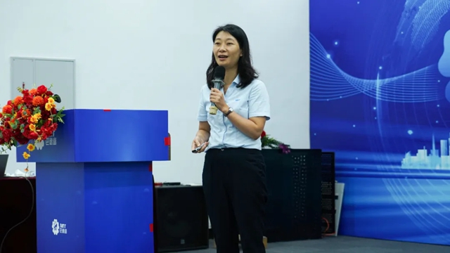 中國消防協會防火材料分會到訪巴德富參觀交流​