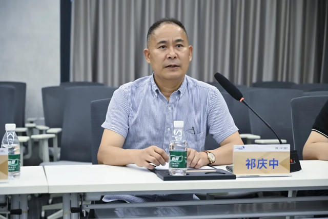 清華大學校友會代表團一行蒞臨凱倫股份交流訪問