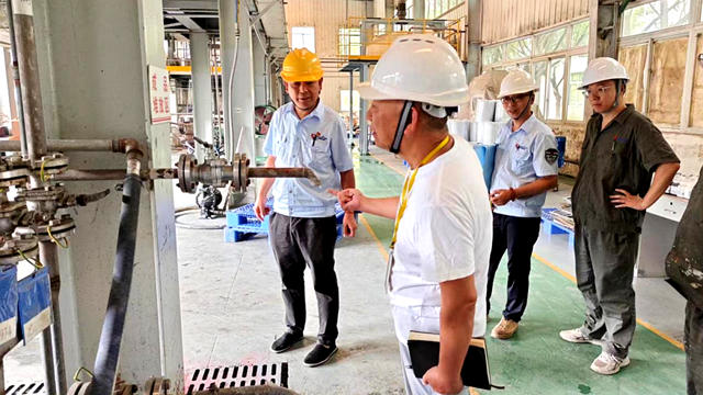 三峽油漆順利通過安全生產標準化二級企業複審