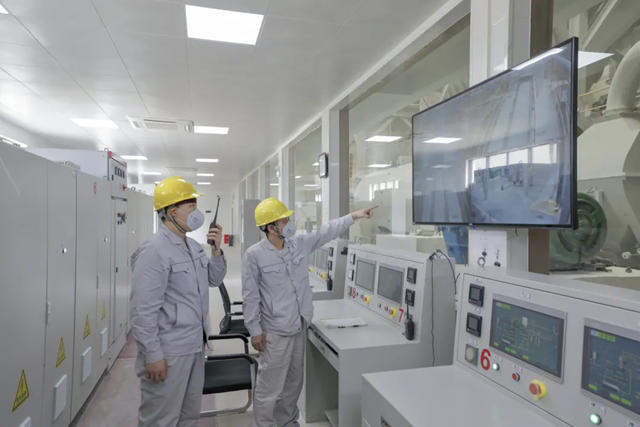 江西省工業和信息化研究院領導一行到廣源考察交流