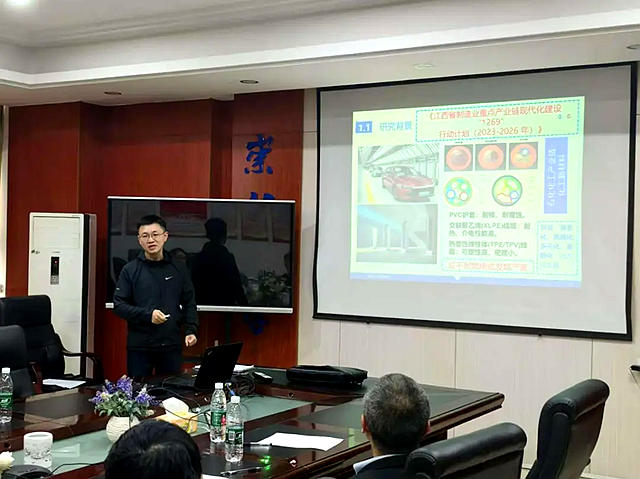 廣源博士後科研工作站博士後中期考核答辯順利進行