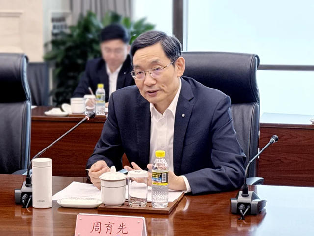 中國建材集團周育先拜訪中建集團