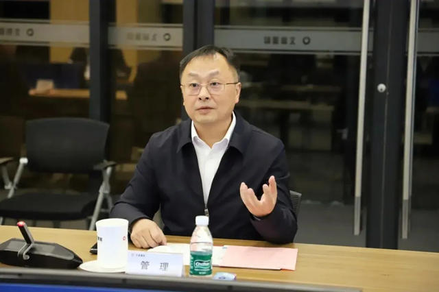 天津濱海高新區黨委書記、管委會主任夏青林一行到北新建材開展合作交流