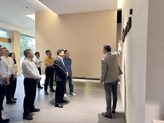 上海市金山區政協主席劉豫峰考察魚童新材料 共促產業創新
