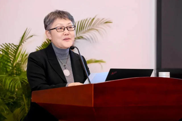 中國建材周育先走進清華大學開展專場招聘宣講