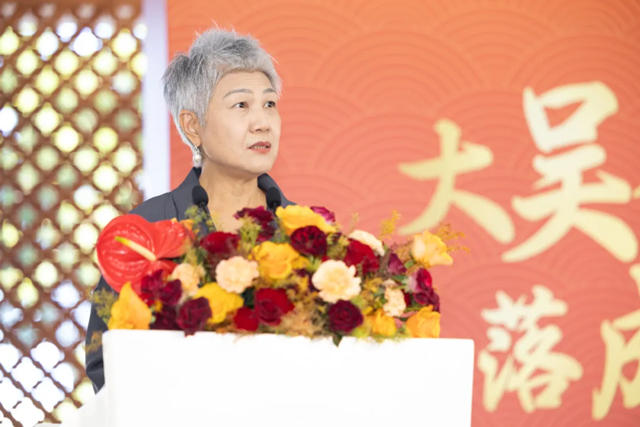 一位新加坡潮商和中國家鄉的一村一廳