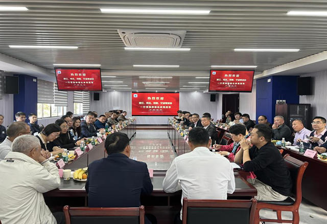 了解前沿信息 開拓企業視野——寧波塗協組團參觀2024中國國際塗料博覽會