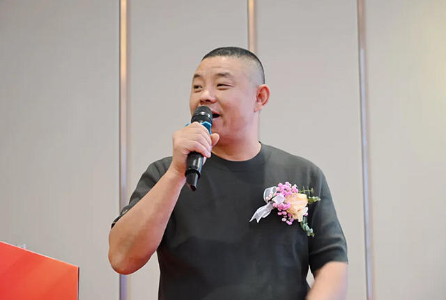 新品發布！巴德士仿石漆劍指行業前三