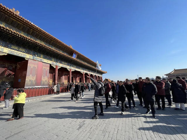 共生·共長·共贏——奔騰漆業2025（北京）全國經銷商年會