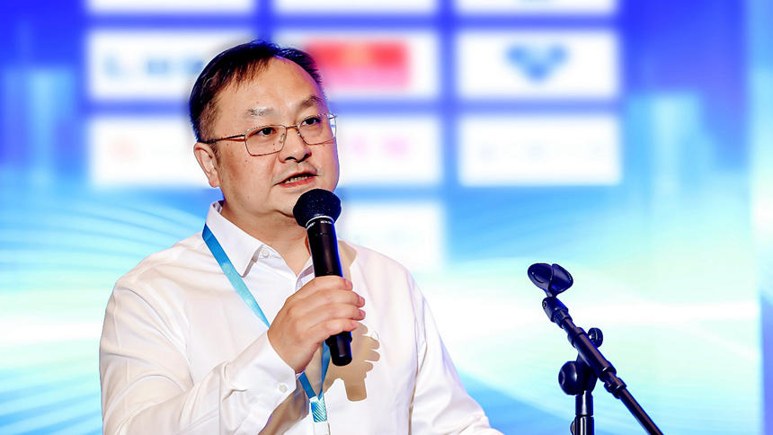 管理升任北新建材董事長