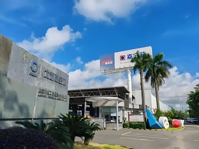 再現畢加索，年輕人瘋搶！賣塗料的嘉寶莉成為文創頂流