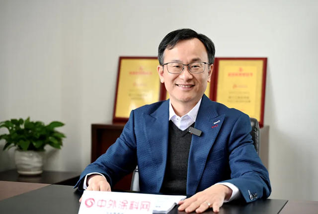內卷籠罩塗料業，紫荊花緣何脫穎而出——專訪紫荊花新材料集團總裁陳傳生